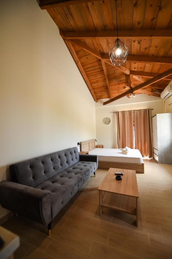 Lithino Rooms Kalamata Extérieur photo