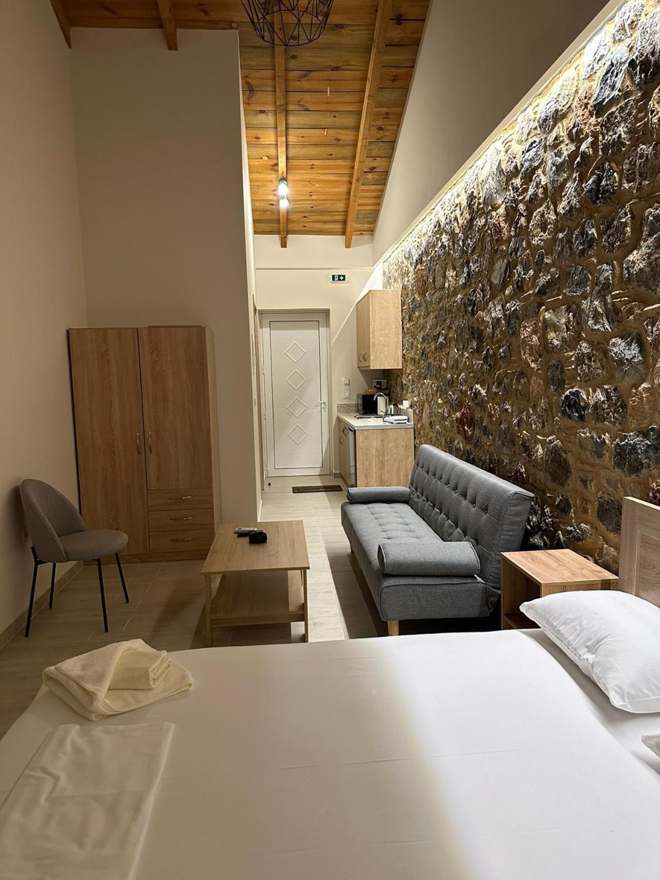 Lithino Rooms Kalamata Extérieur photo